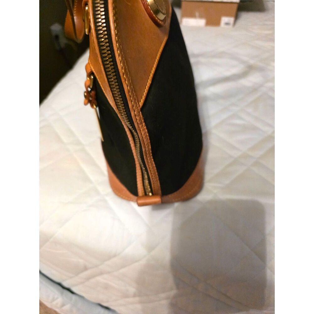 Vintage Dooney & Bourke Cabriolet Domed Zip-Zip Satchel - Picture 5 of 12